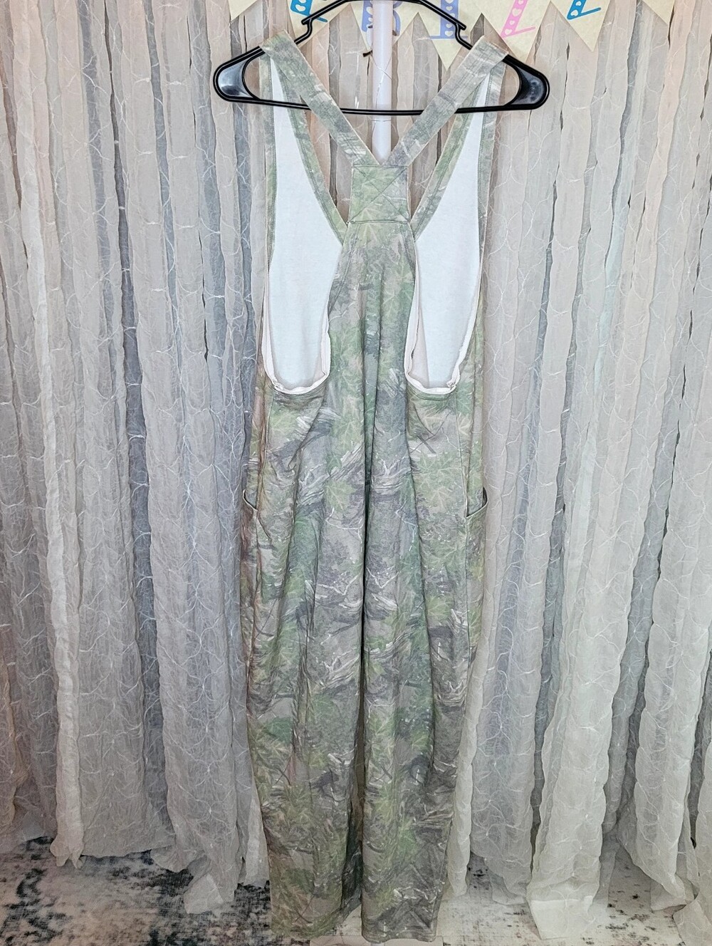 Very J Newim L Boho Sage Green Camo Print Slouchy Overalls Jumpsuit - Picture 4 of 6
